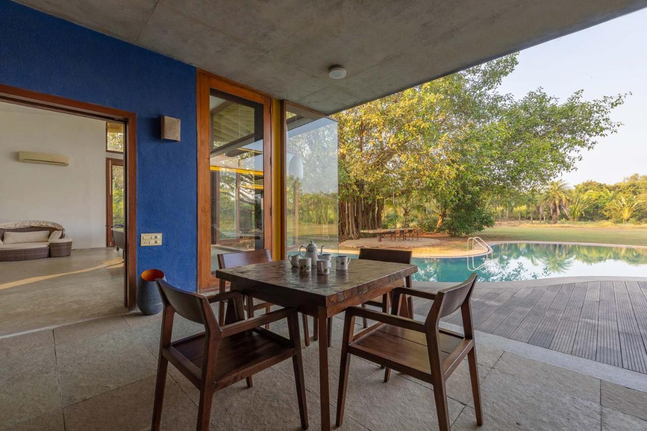 Jay House By Stayvista - Leisure Oasis With Pool, Snooker, Table Tennis & Foosball Fun Alībāg Exterior foto